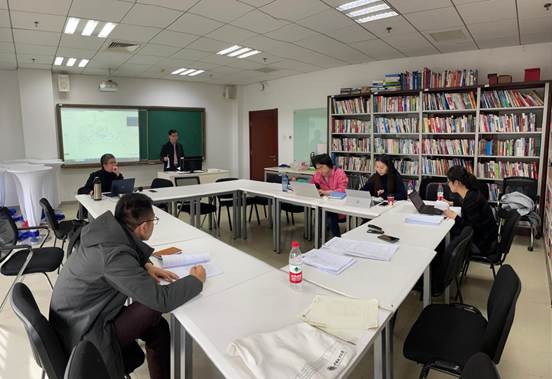 凤凰彩票
开展2021年度国家社科和国家自科项目申报经验交流会