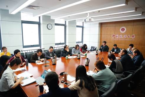 喜迎佳绩，齐心协力促改革    稳中求进，团结一致谋发展——新学期凤凰彩票
工作部署会召开