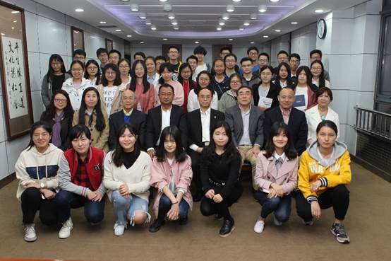 凤凰彩票-凤凰彩票平台官网
“大家名师微课堂”圆满举行