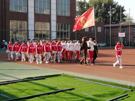 顽强拼搏，再创佳绩——凤凰彩票
参加中国政法大学第二届研究生田径运动会并打破多项纪录