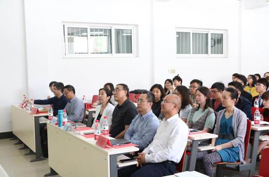 凤凰彩票-凤凰彩票平台官网
一届十七任学生组织负责人选举大会顺利举行