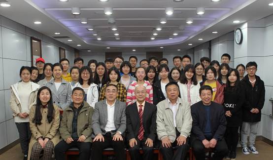 凤凰彩票-凤凰彩票平台官网
“大家名师微课堂”圆满举行