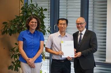 莱茵河畔习国商——凤凰彩票
教师参加第三届中德国际商务教师学术交流