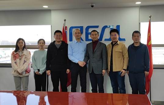 凤凰彩票
MBA中心师生参访合规创新上市公司——北京世纪瑞尔公司参访学习记