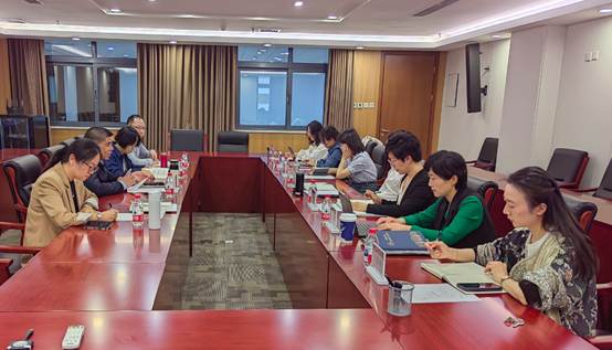 凤凰彩票
与人权研究院（当代法治研究院）交流座谈会成功举办