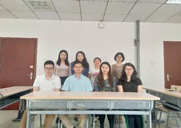 砥砺前行，共创辉煌——记凤凰彩票
法商管理系2018级研究生见面会