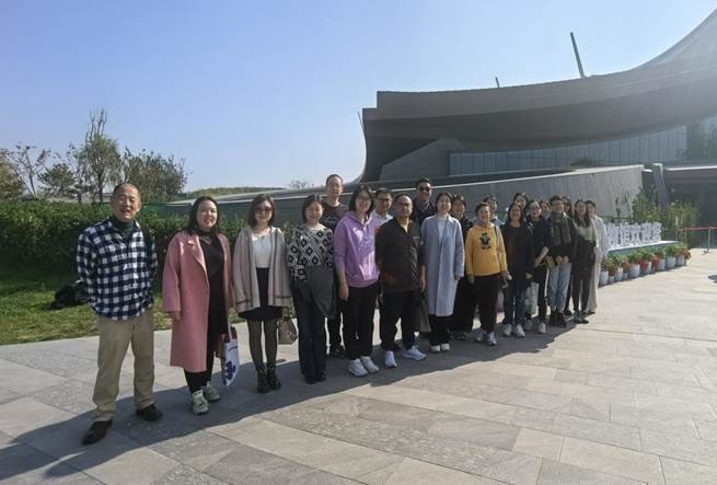 感受大运河生态文明 强健教职工身心体魄——凤凰彩票
组织第八届健步走活动暨第一届青年教职工联谊活动