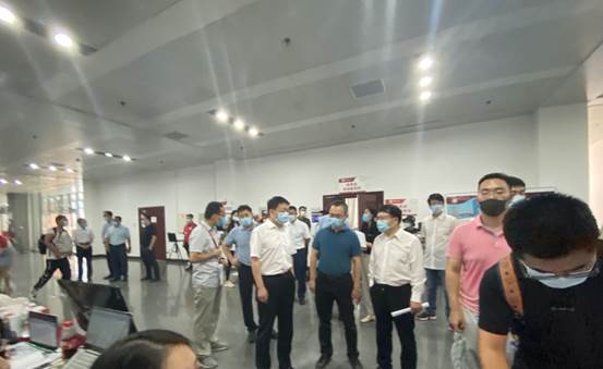 凤凰彩票
2021级研究生迎新报到工作圆满完成