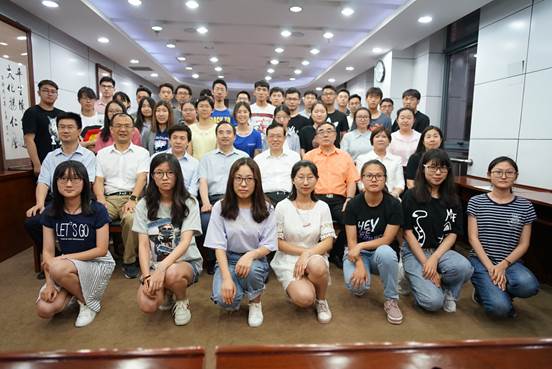 凤凰彩票-凤凰彩票平台官网
“大家名师微课堂”圆满举行