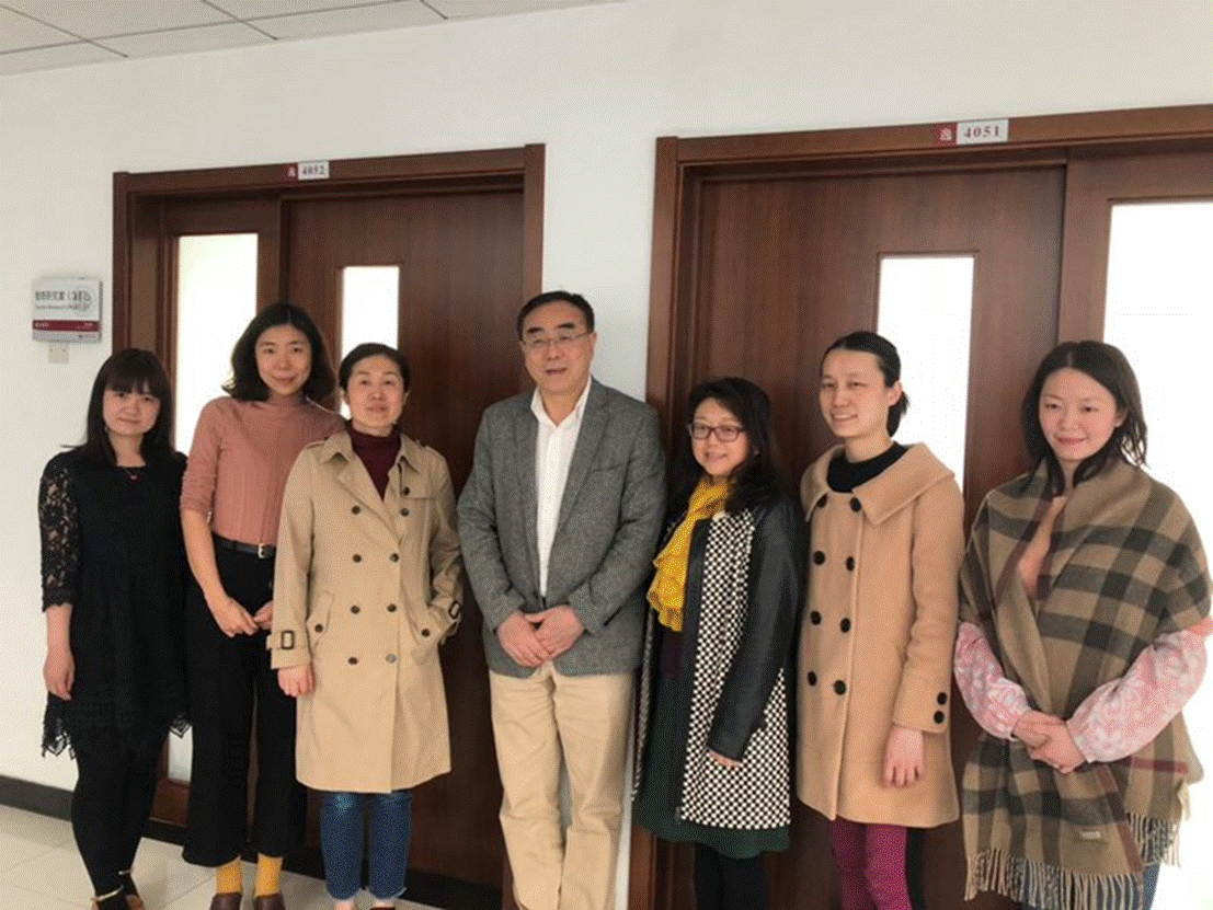 刘纪鹏院长走访法大昌平校区凤凰彩票
办公室